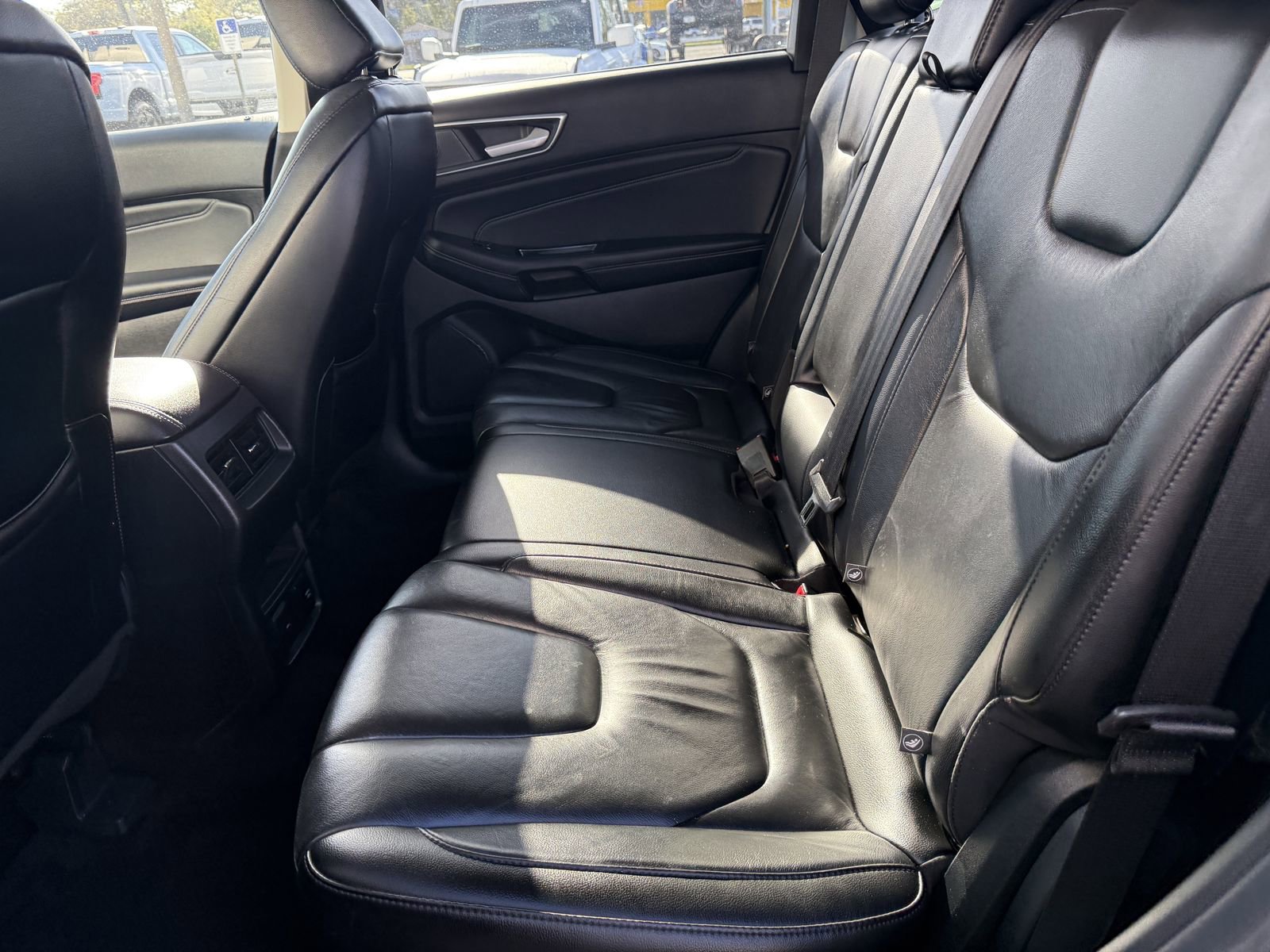 Used 2020 Ford Edge Titanium image 15