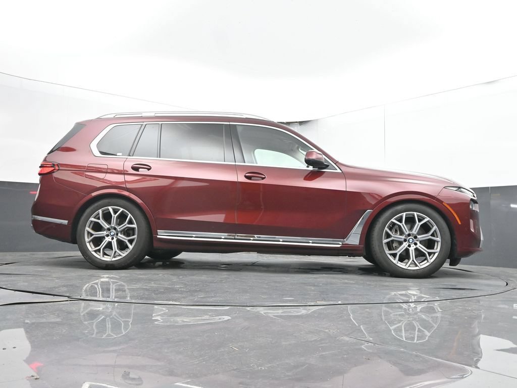Used 2025 BMW X7 xDrive40i AWD/4WD image 32