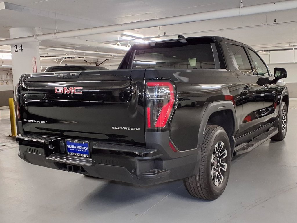 Used 2026 GMC Sierra EV Elevation AWD/4WD image 8