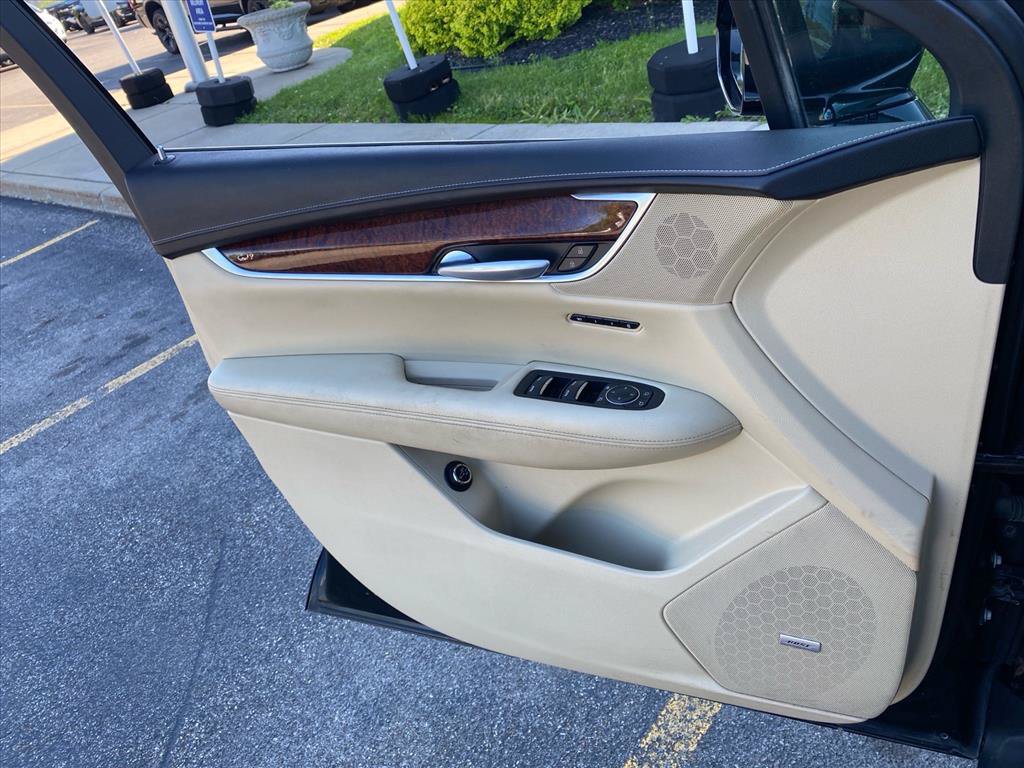 Used 2019 Cadillac XT5 Premium Luxury AWD/4WD image 22