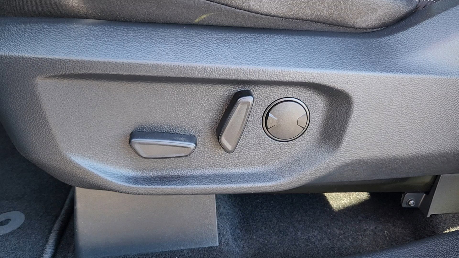 New 2025 Ford Ranger Lariat w/ FX4 Off-Road Package image 8