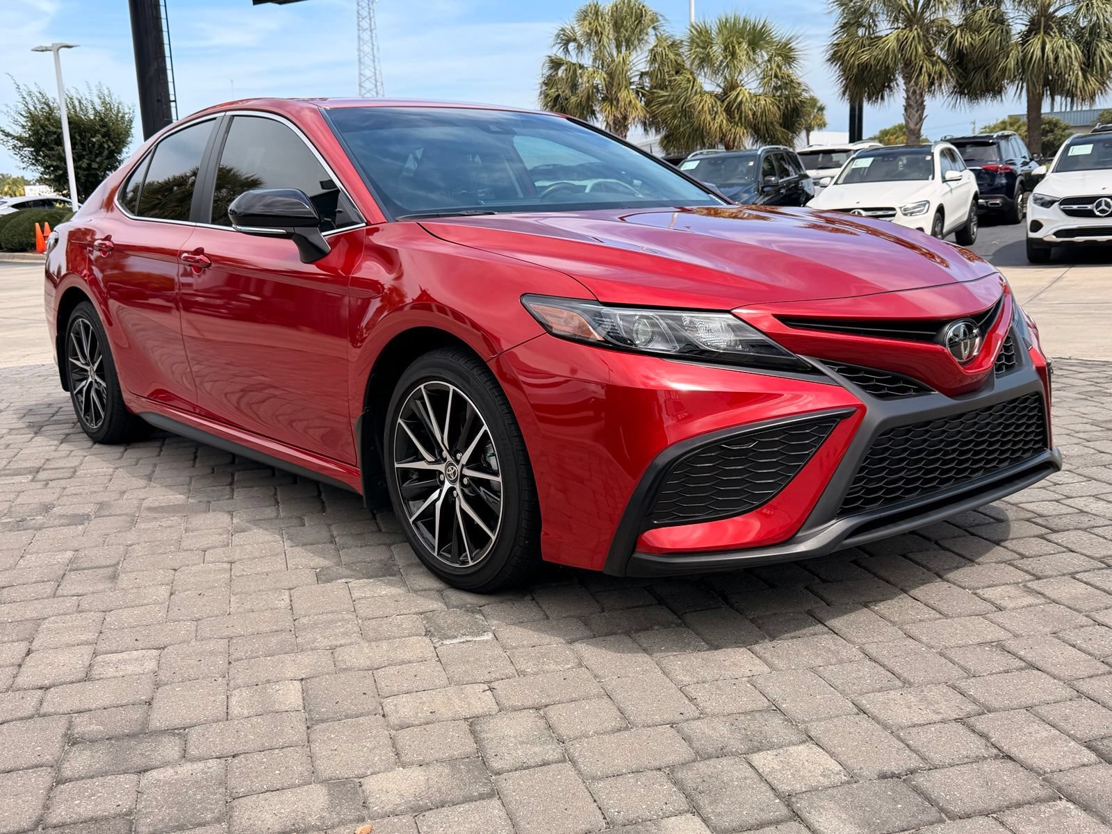 Used 2024 Toyota Camry SE FWD image 6