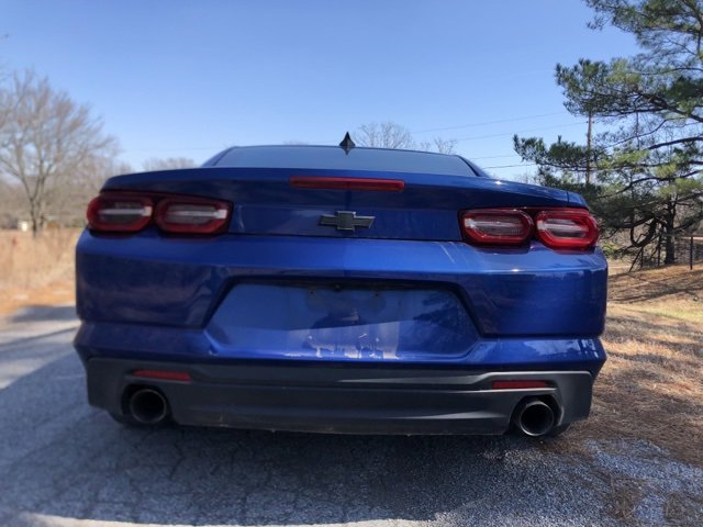 Used 2021 Chevrolet Camaro LT w/ Technology Package image 5