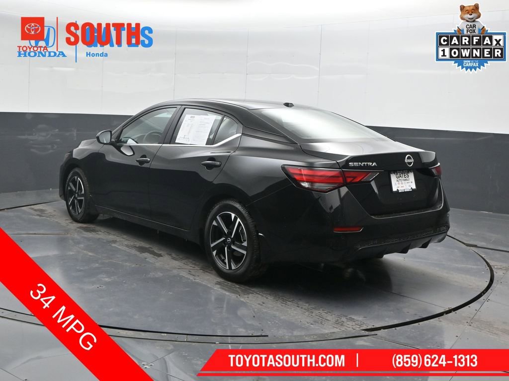 Used 2025 Nissan Sentra SV image 8