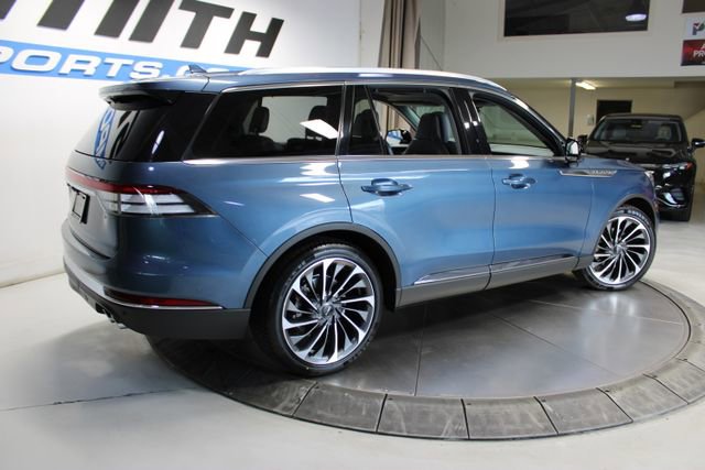 Used 2020 Lincoln Aviator Reserve w/ Equipment Group 202A image 6
