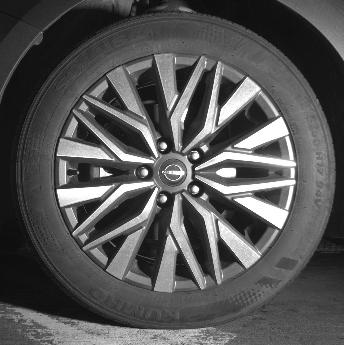 Used 2025 Nissan Altima 2.5 SV image 12