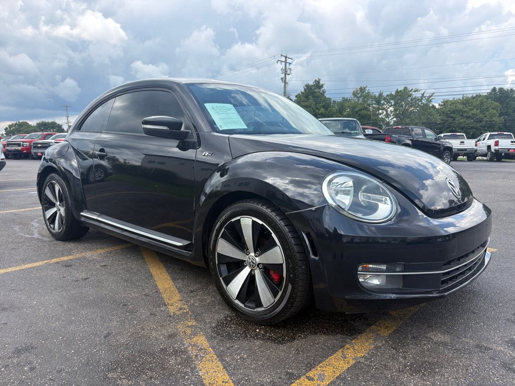 Used 2015 Volkswagen Beetle R-Line FWD image 4