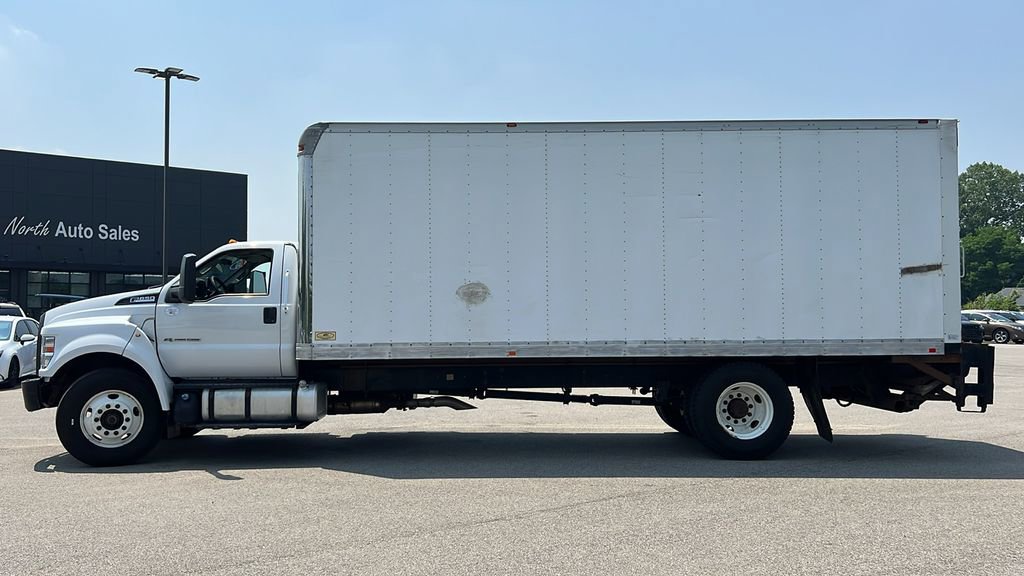 Used 2017 Ford F650 2WD Regular Cab Super Duty image 7