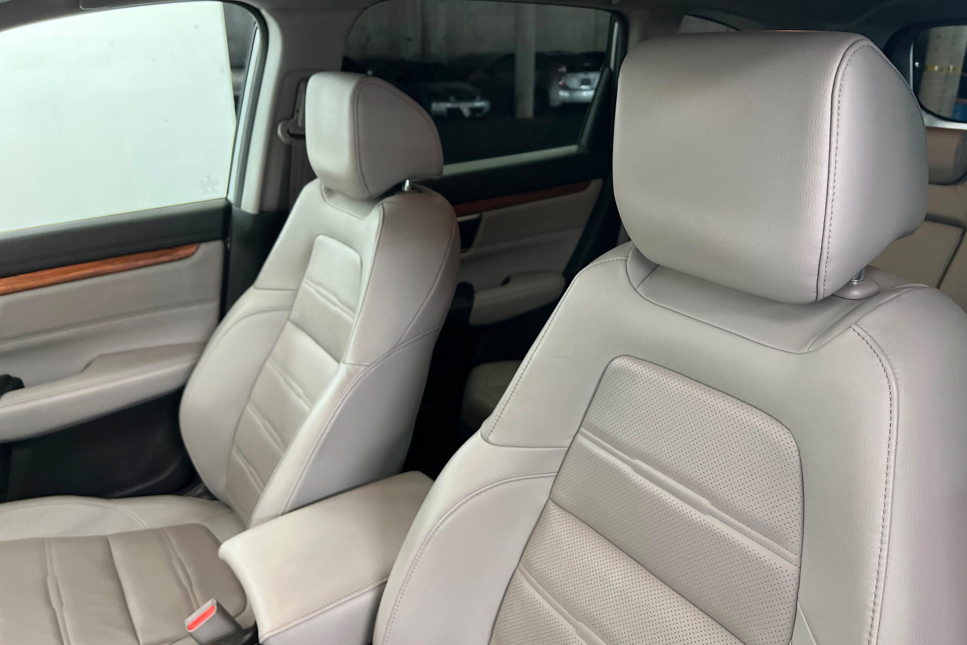 Used 2022 Honda CR-V Touring image 16