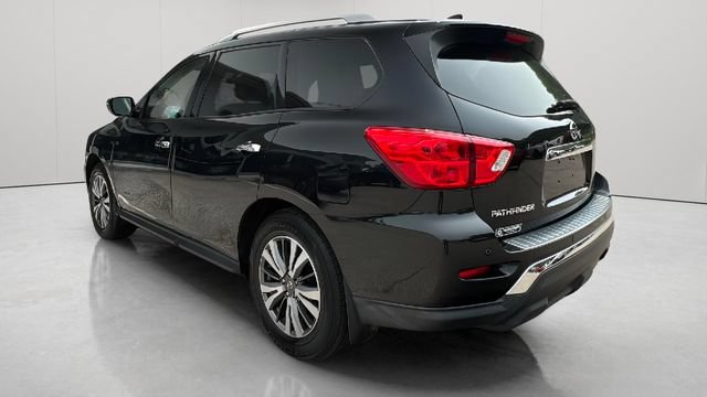 Used 2020 Nissan Pathfinder S FWD image 8