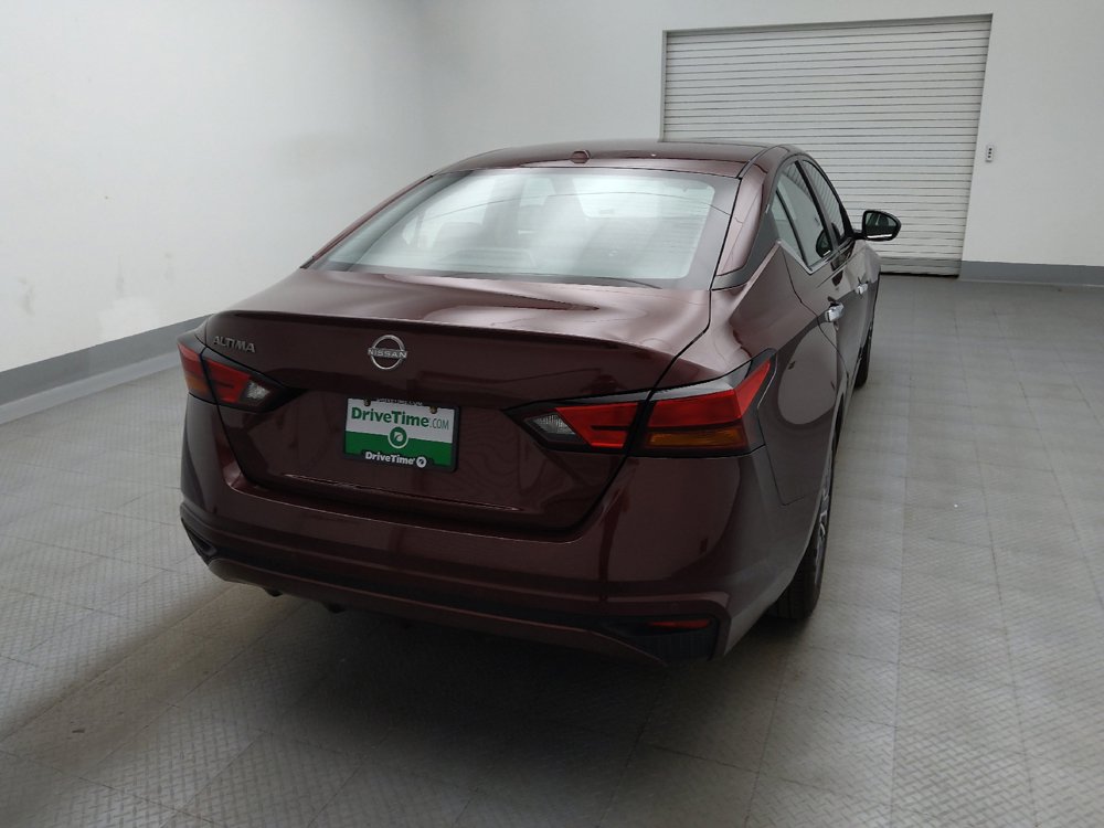 Used 2025 Nissan Altima 2.5 SV FWD image 7