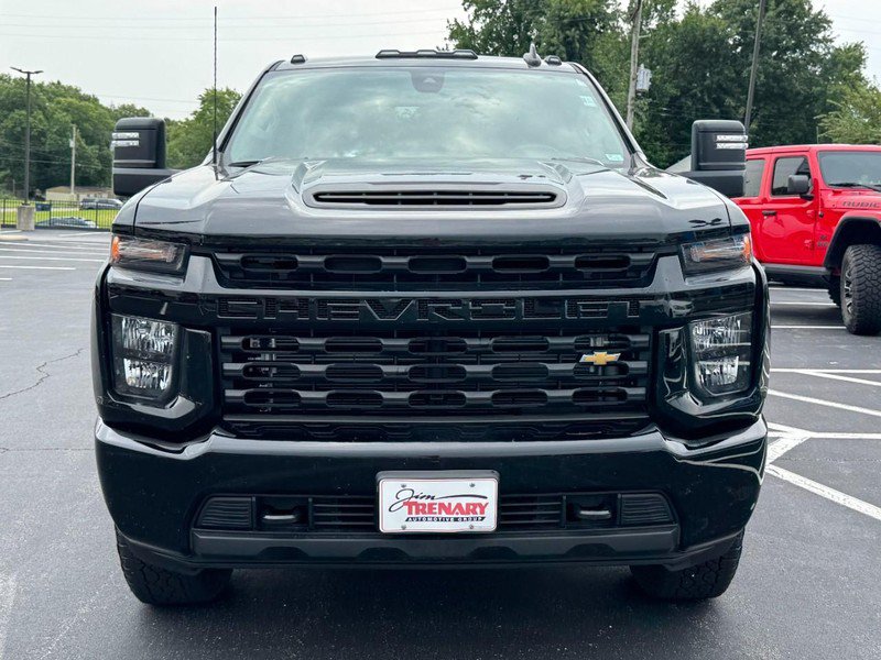 Used 2023 Chevrolet Silverado 2500 Custom w/ Custom Value Package AWD/4WD image 9