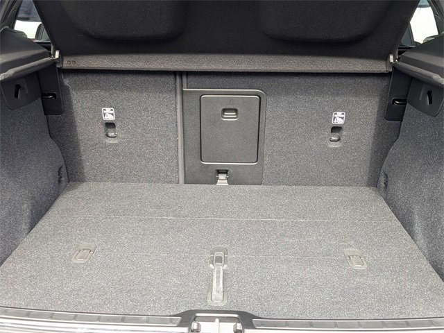 Used 2023 Volvo XC40 Recharge Ultimate image 28