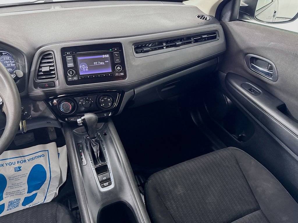 Used 2017 Honda HR-V LX image 28