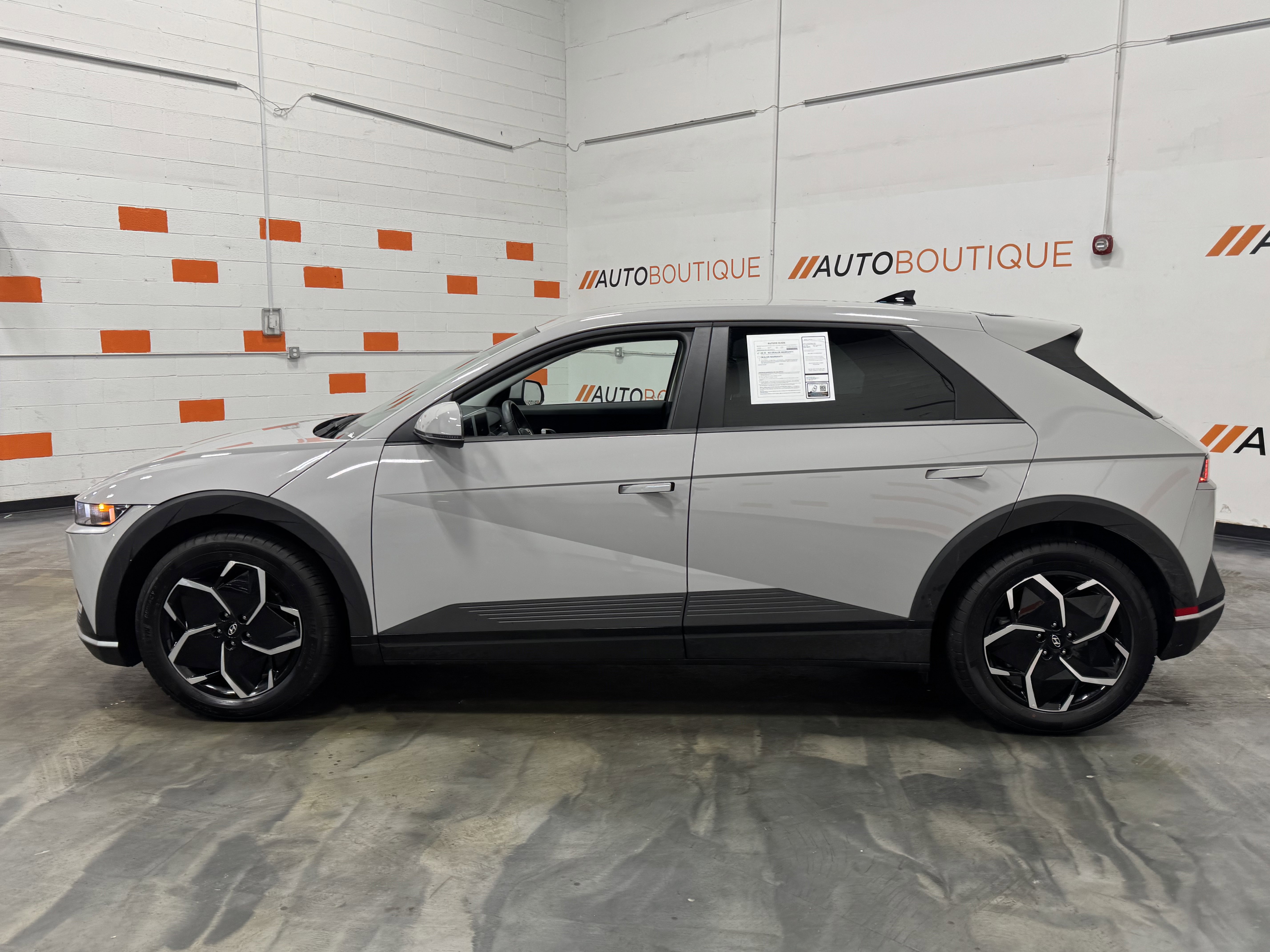 Used 2024 Hyundai Ioniq 5 SEL image 9