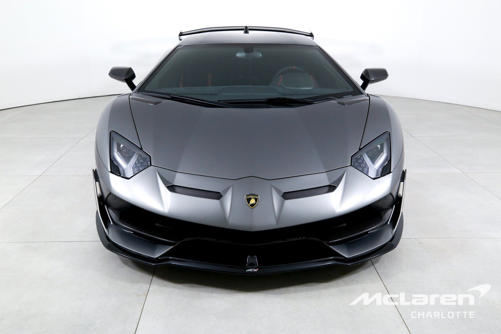 Used 2020 Lamborghini Aventador SVJ AWD/4WD image 4