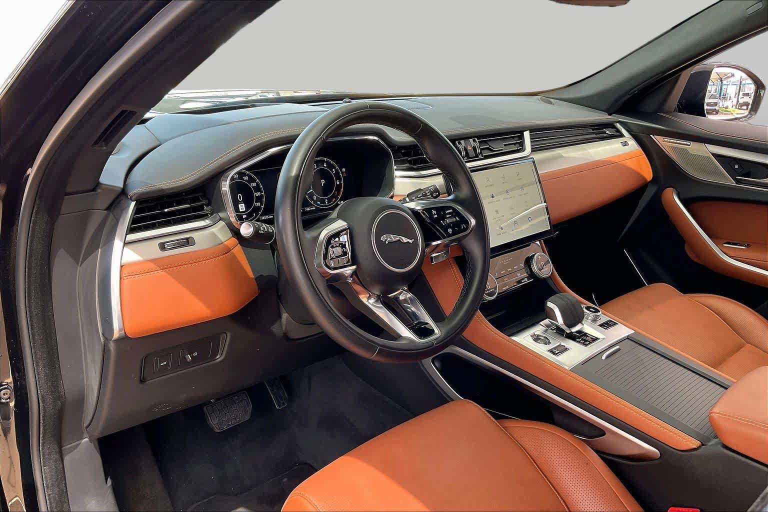 Used 2026 Jaguar F-PACE R-Dynamic S AWD/4WD image 18