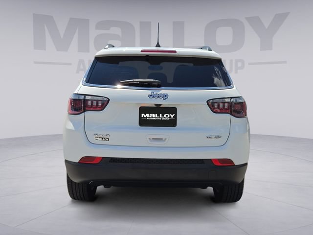 Used 2024 Jeep Compass Latitude AWD/4WD image 4