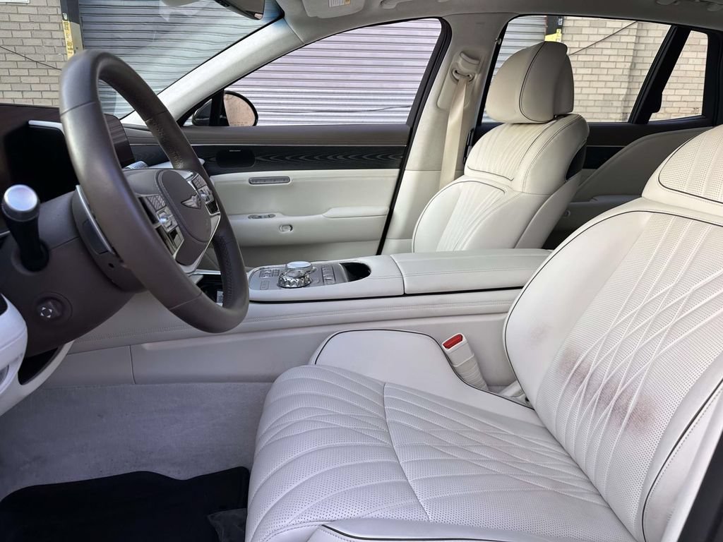 Used 2023 Genesis G90 3.5T AWD/4WD image 18