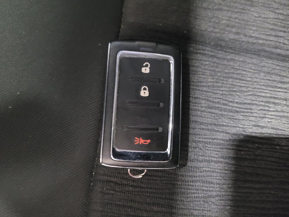 Used 2023 Jeep Grand Cherokee Laredo AWD/4WD image 32