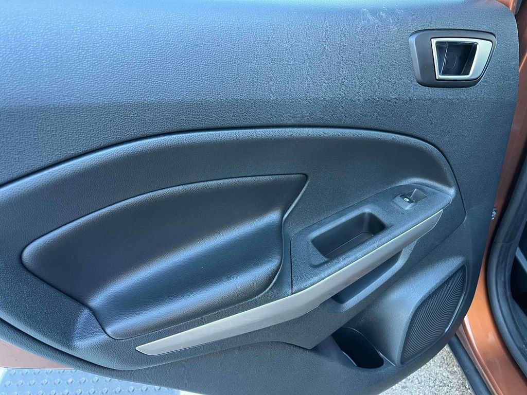 Used 2020 Ford EcoSport Titanium image 14