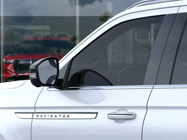 New 2026 Lincoln Navigator L Premier AWD/4WD image 20
