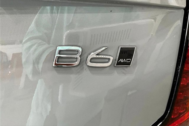 New 2026 Volvo XC90 B6 Plus w/ Protection Package Premier image 9