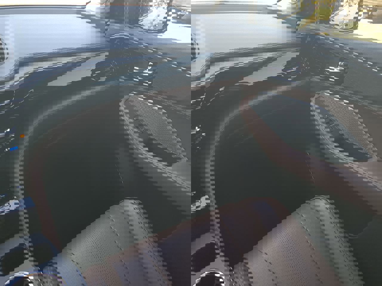 Used 2024 Acura MDX SH-AWD w/ Advance Package image 15