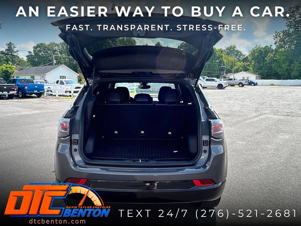 Used 2024 Jeep Compass Limited w/ Elite Group AWD/4WD image 30