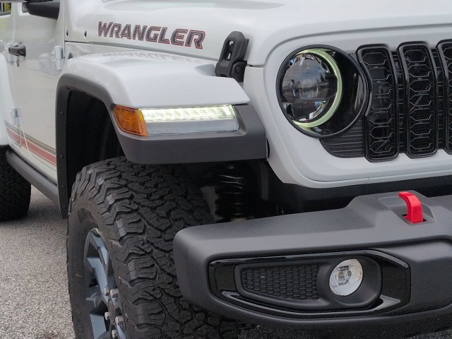 New 2026 Jeep Wrangler Unlimited Sport w/ Dual Top Group AWD/4WD image 9