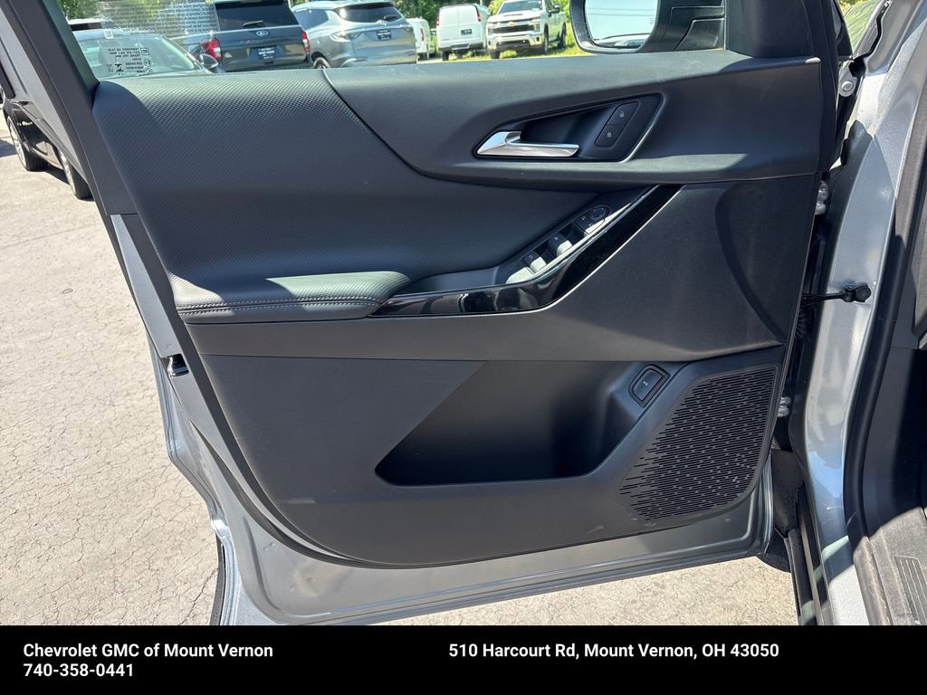 New 2026 Chevrolet Equinox LT w/ Convenience Package II FWD image 14