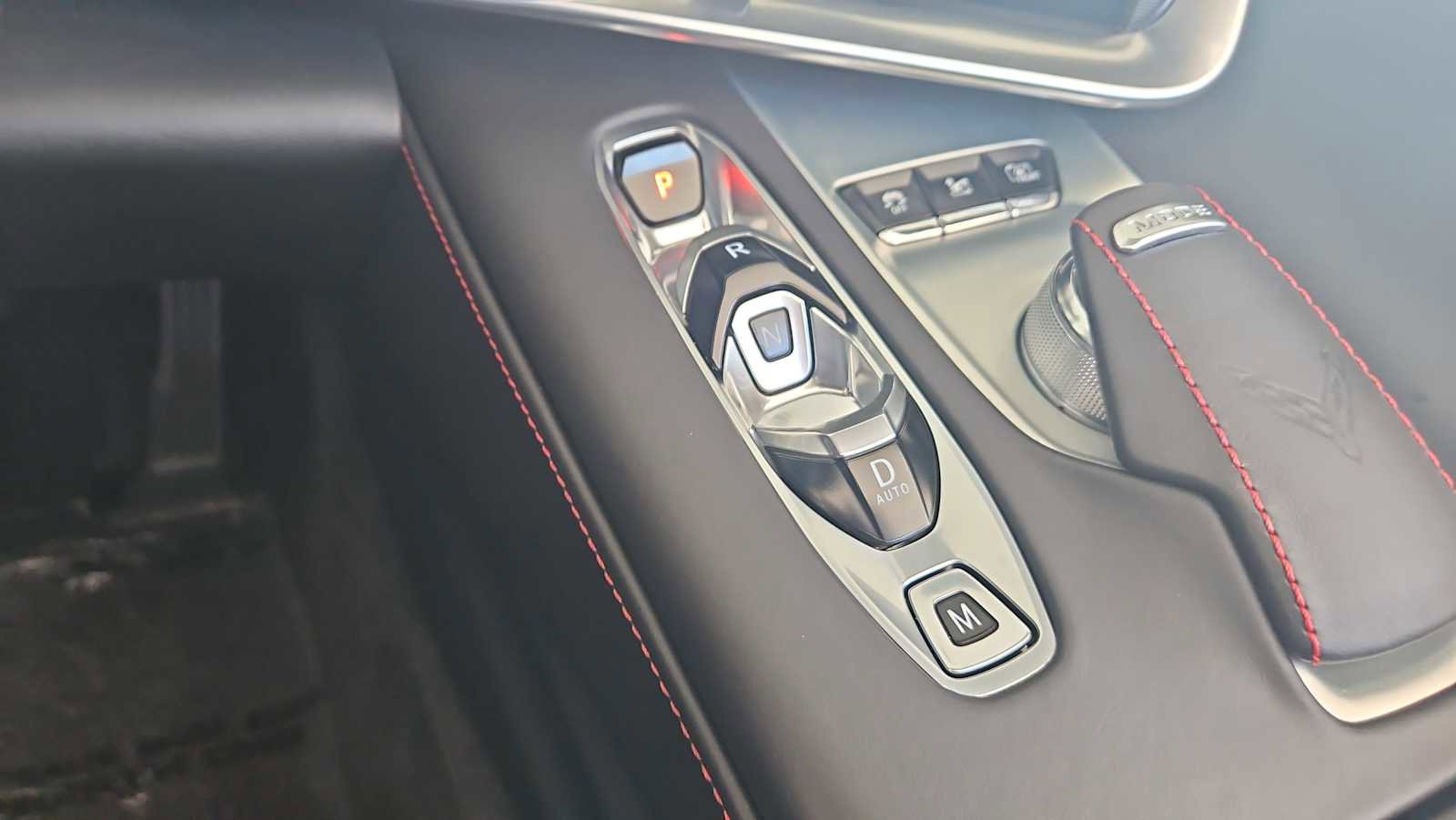 Used 2023 Chevrolet Corvette Stingray Premium Conv w/ Z51 Performance Package RWD image 21