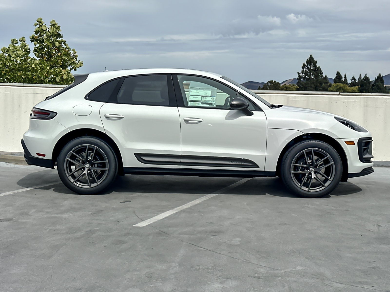 New 2026 Porsche Macan AWD/4WD image 10