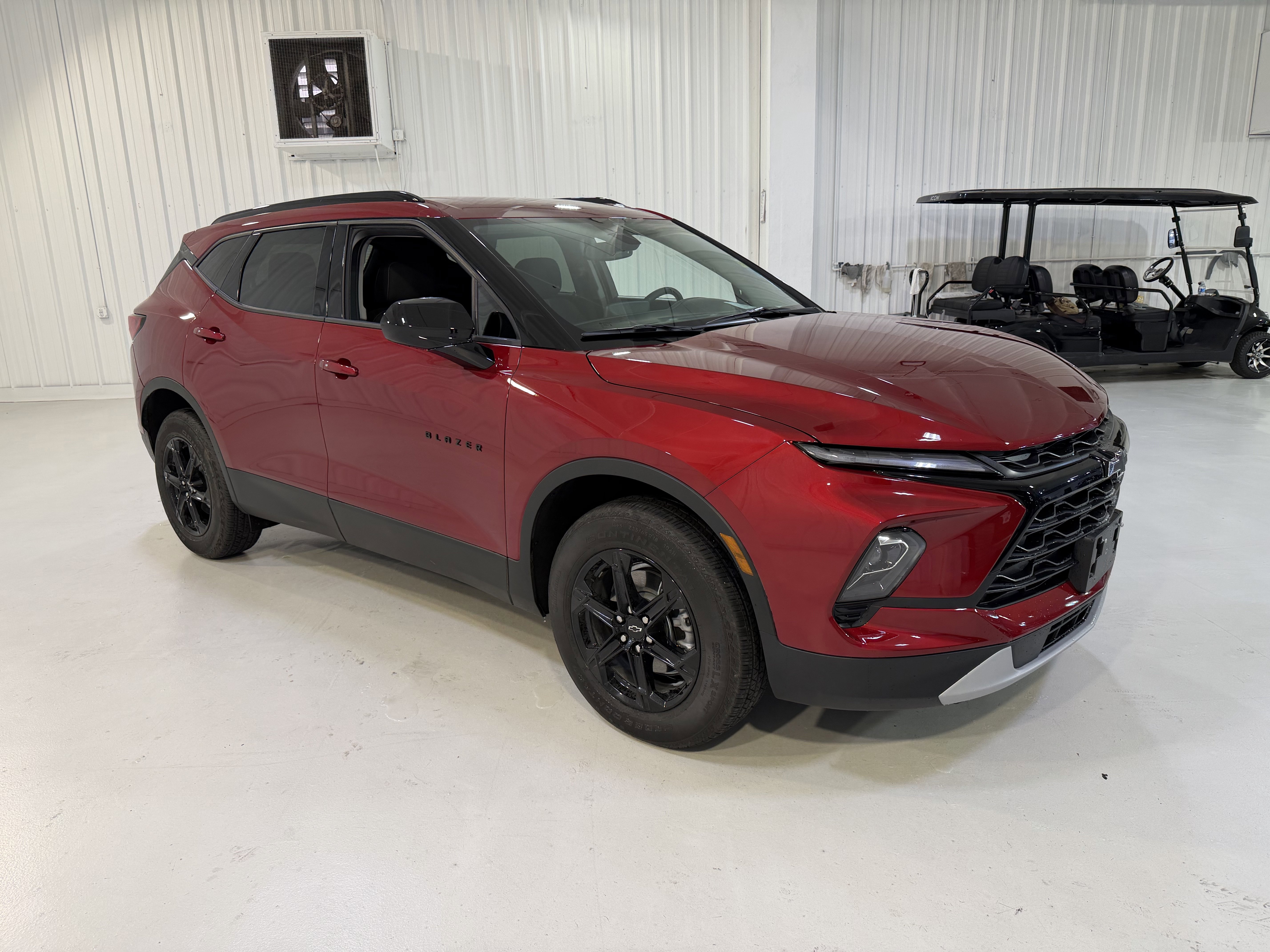 Used 2026 Chevrolet Blazer LT w/ Convenience Package FWD image 7