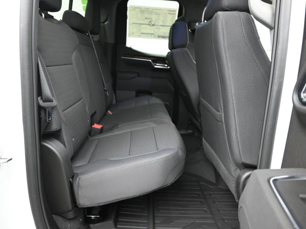 New 2026 GMC Sierra 1500 SLE w/ Preferred Package image 9