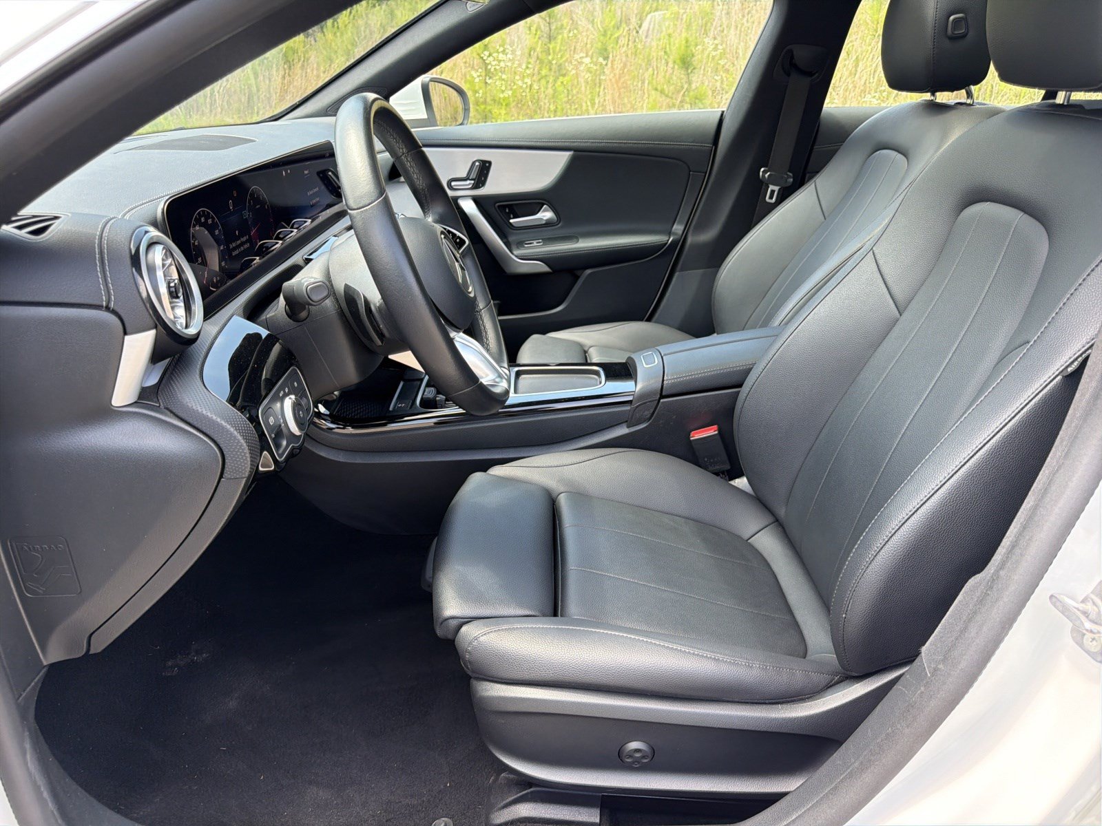 Used 2025 Mercedes-Benz CLA 250 image 9