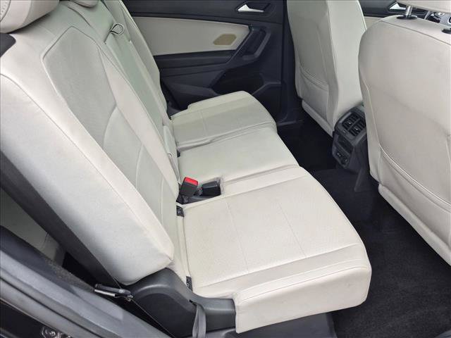 Used 2021 Volkswagen Tiguan SE R-Line FWD image 21