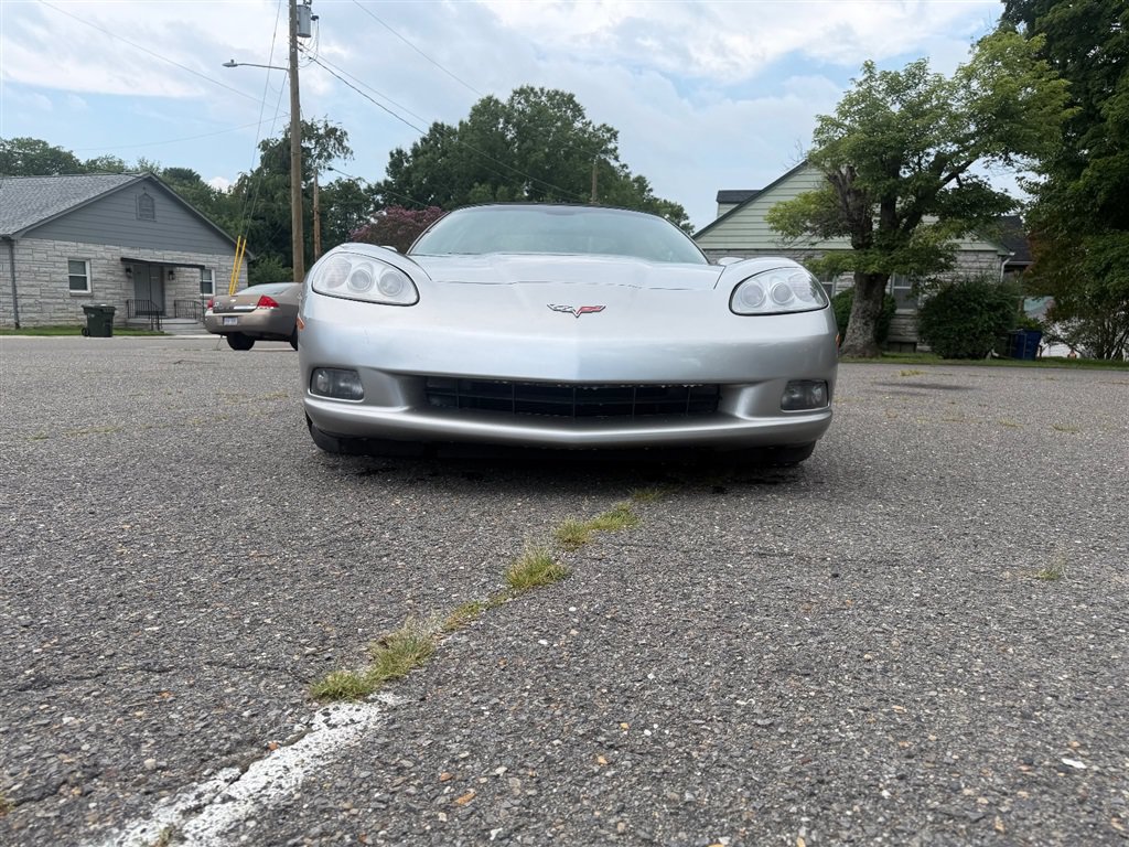 Used 2005 Chevrolet Corvette Convertible w/ Preferred Equipment Group RWD image 8