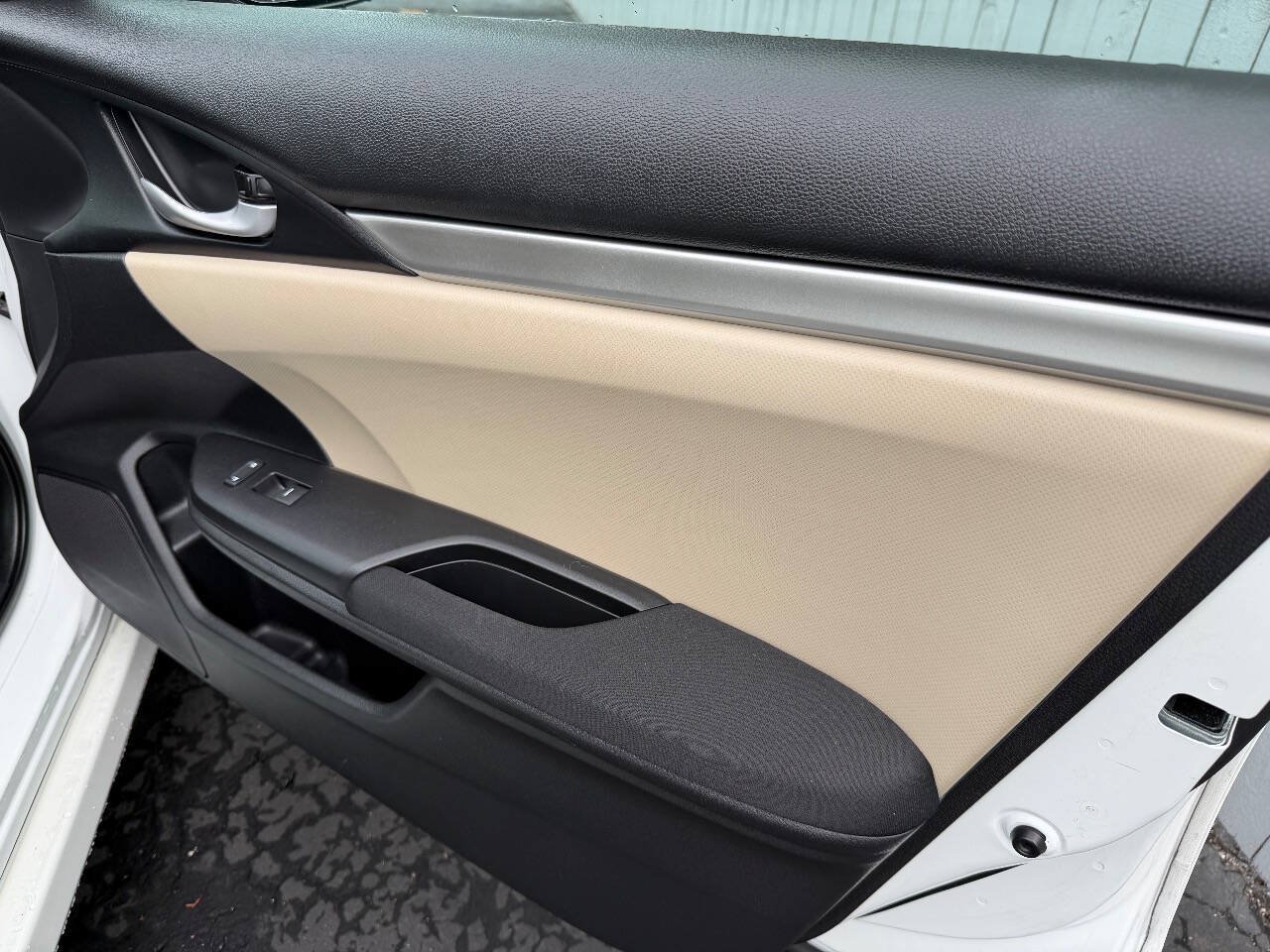 Used 2019 Honda Civic LX image 5