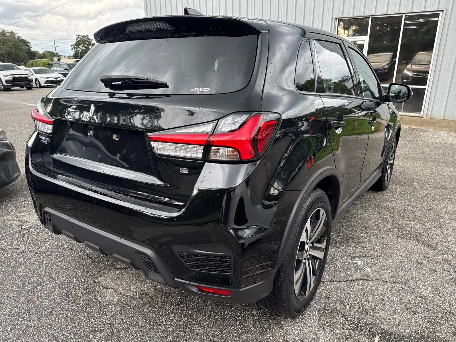 Used 2025 Mitsubishi Outlander Sport SE AWD/4WD image 7