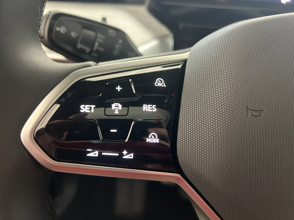 New 2025 Volkswagen ID. Buzz Pro S Plus image 21