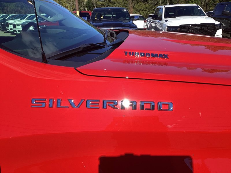 New 2026 Chevrolet Silverado 1500 Custom AWD/4WD image 10