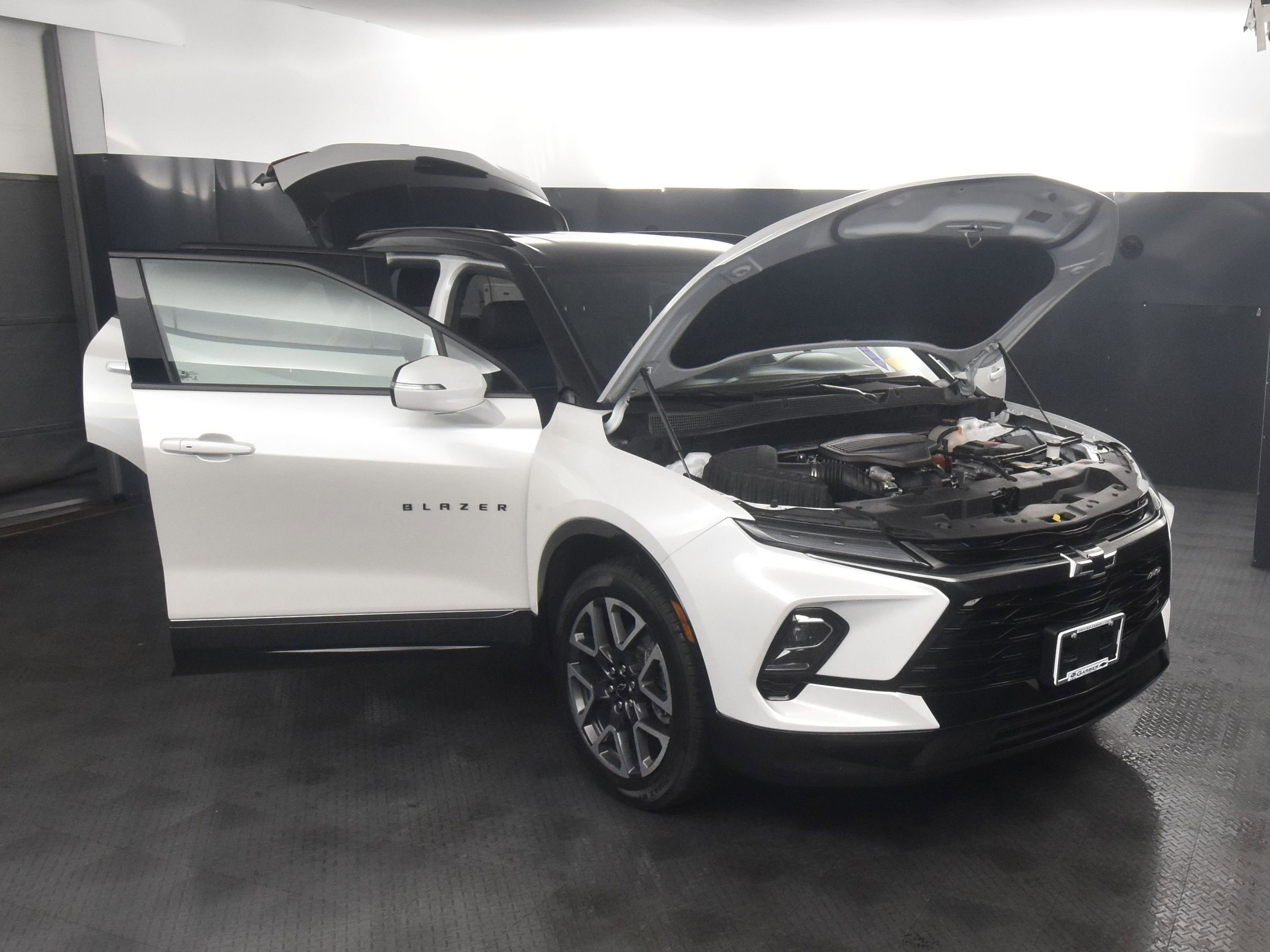 Used 2023 Chevrolet Blazer RS image 57