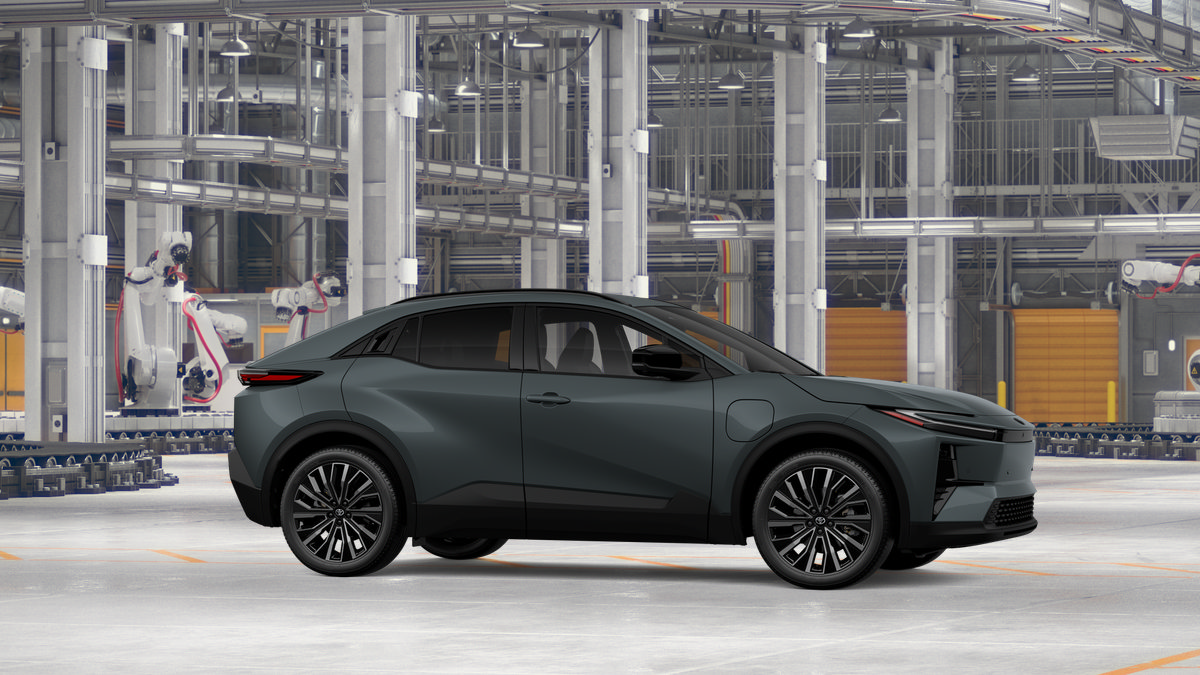 New 2027 Toyota C-HR AWD/4WD image 13