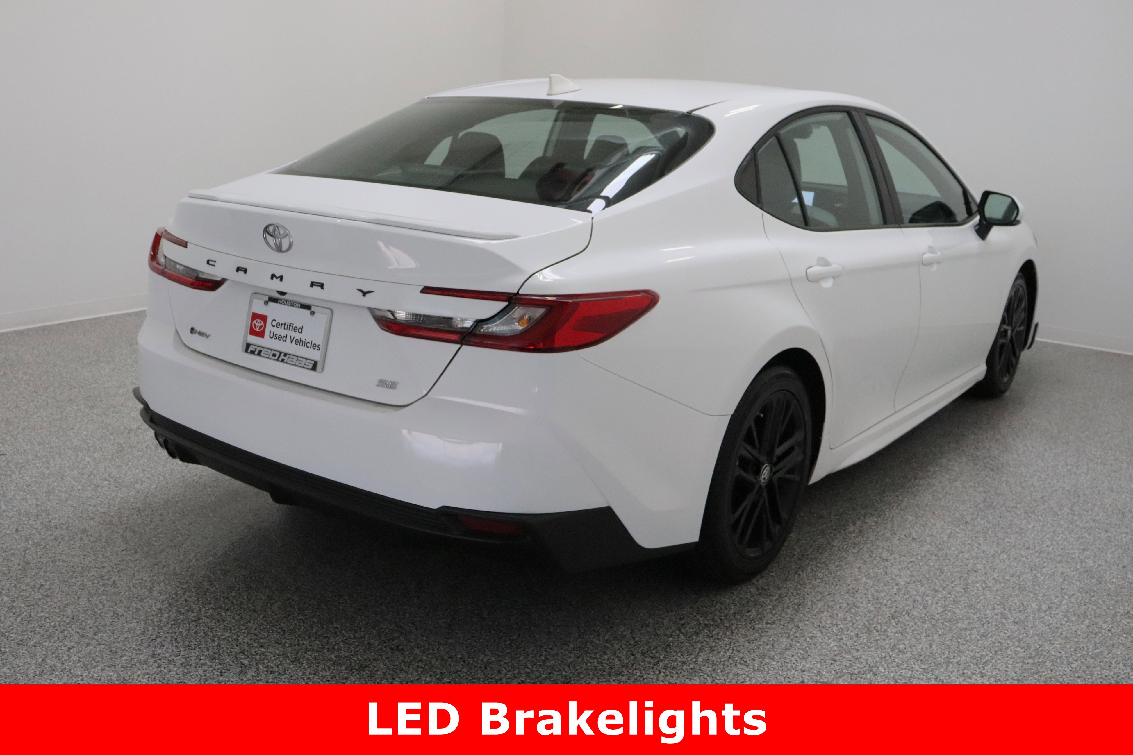 Certified 2025 Toyota Camry SE image 7