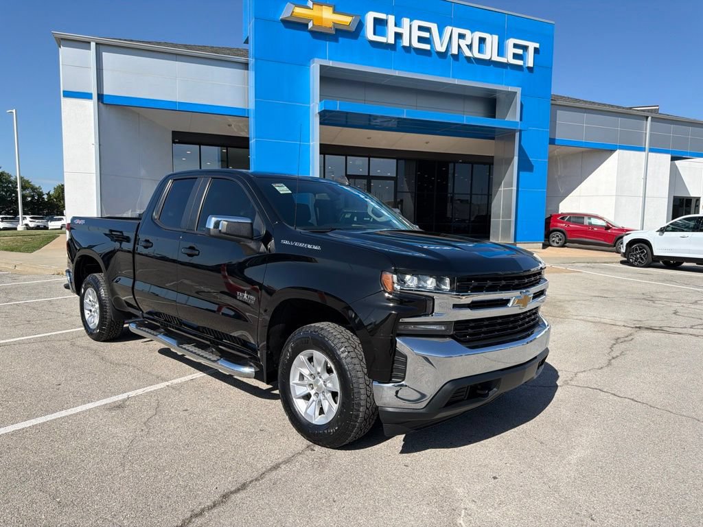 Used 2020 Chevrolet Silverado 1500 LT w/ Texas Edition