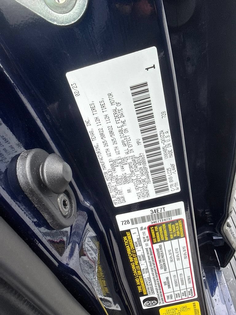 Used 2023 Toyota Sequoia Capstone AWD/4WD image 21