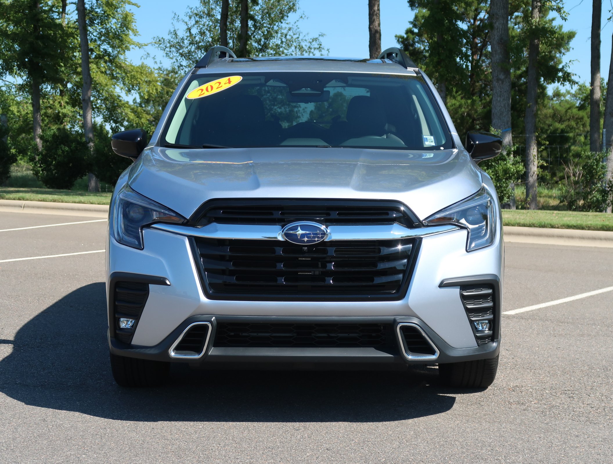 Used 2024 Subaru Ascent Touring w/ Popular Package #2 AWD/4WD image 2
