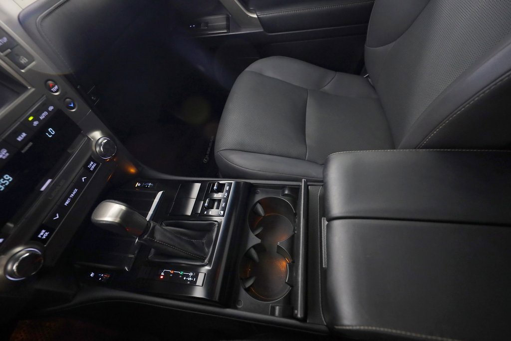 Used 2021 Lexus GX 460 Premium image 34