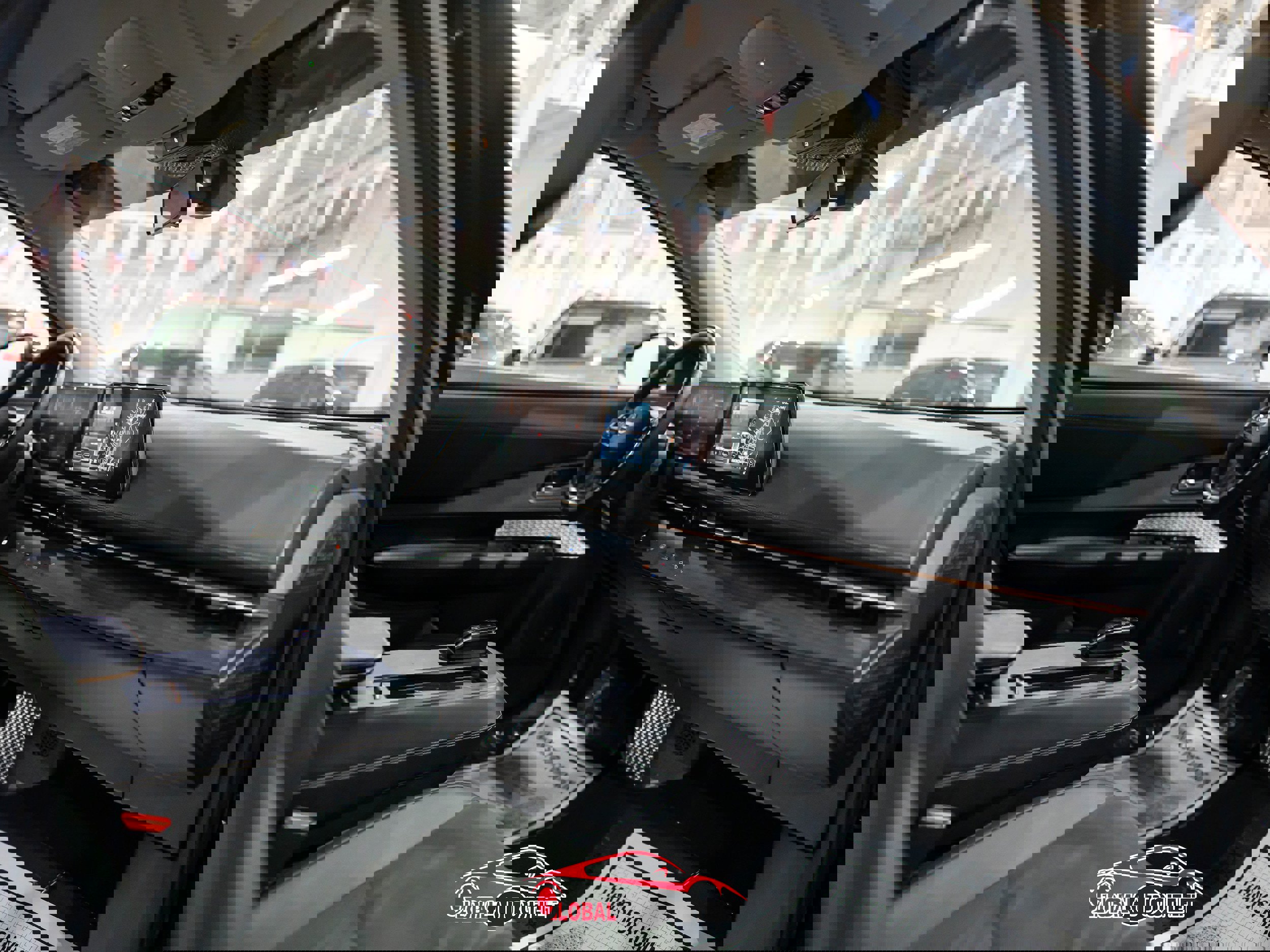 Used 2023 Nissan Ariya FWD image 15